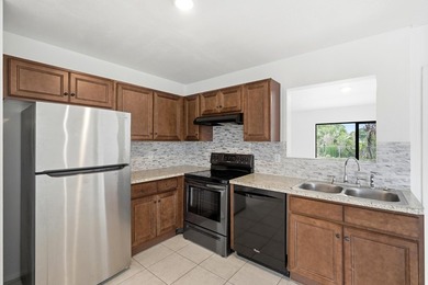 Charming and affordable 2-bedroom, 2-bath home in the heart of - photo 9