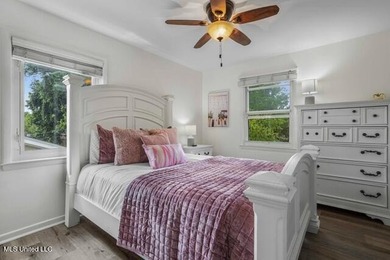 Turnkey Gulfport Pool Home - 4BR/3BA with Sunroom & Game Room - photo 10