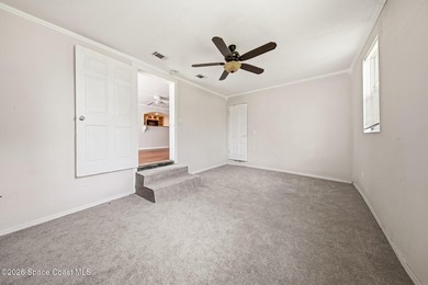 INVESTOR OR FIRST TIME HOME BUYERS! FHA QUALIFIED! This home - photo 20