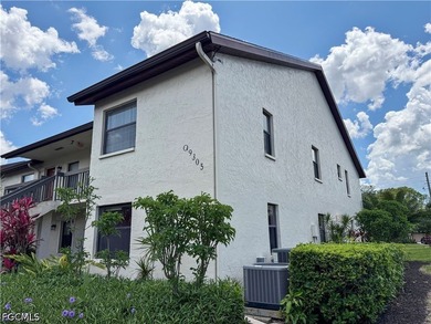 Great Opportunity! First-floor condo with two bedrooms and two - photo 2