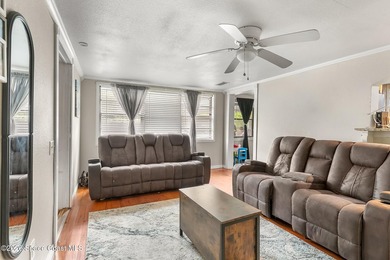 INVESTOR OR FIRST TIME HOME BUYERS! FHA QUALIFIED! This home - photo 22