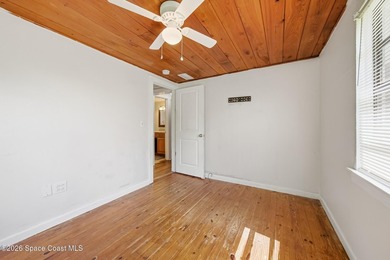 INVESTOR OR FIRST TIME HOME BUYERS! FHA QUALIFIED! This home - photo 23