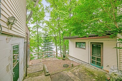 Extremely rare two house property with some of the most amazing - photo 33