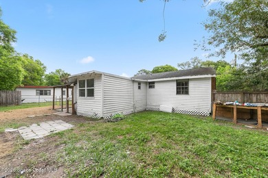 INVESTOR OR FIRST TIME HOME BUYERS! FHA QUALIFIED! This home - photo 35