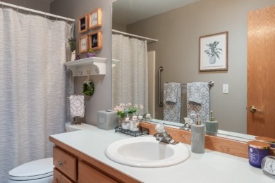 Golf Course Home - Manicured and Updated - photo 33