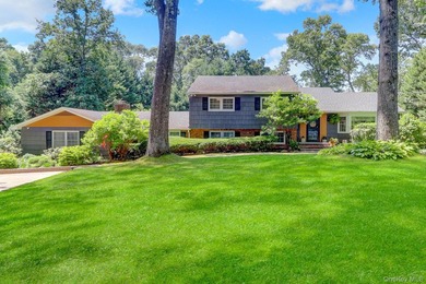 Welcome to 121 Old Field Rd, Huntington-a rare opportunity in - photo 1