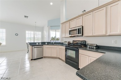 Enjoy a lakefront home on Crown Colony's very desirable New - photo 7