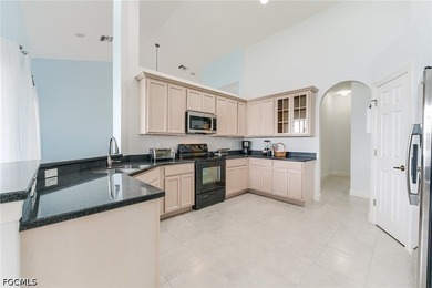 Enjoy a lakefront home on Crown Colony's very desirable New - photo 8