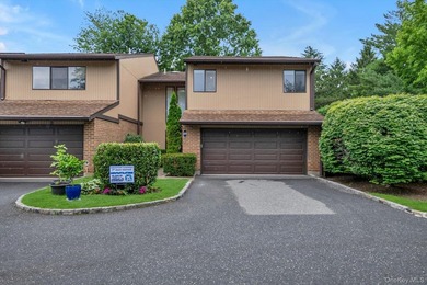 Move right into this beautifully updated corner townhouse condo - photo 1