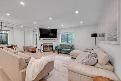 Move right into this beautifully updated corner townhouse condo - photo 5