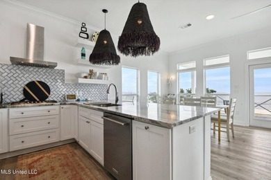 Beautiful beachfront home in Waveland! Sold fully furnished! - photo 11