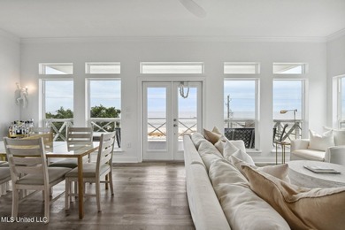 Beautiful beachfront home in Waveland! Sold fully furnished! - photo 12
