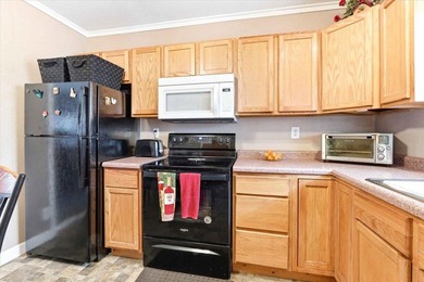 Affordable Lakewood Subdivision gem with deeded access to the - photo 14