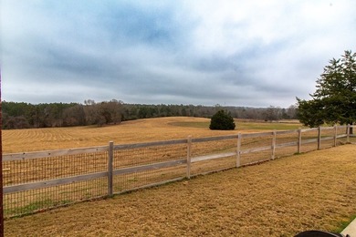 Incredible location only 5-8 minutes from hospital and shopping - photo 31