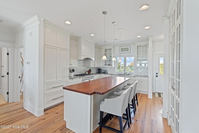 Your buyers will appreciate this beautiful ocean front home - photo 6