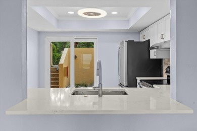 Wake up to breathtaking, unobstructed Tampa Bay views - photo 8