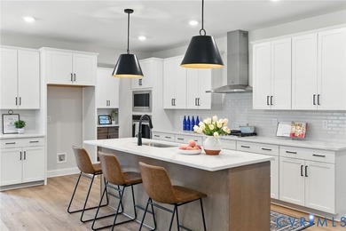 FIRST FLOOR PRIMARY, OPEN, BRIGHT, FAMILY ROOM/DINING - photo 9