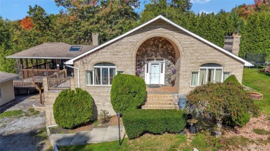 Lake Home For Sale in Cornwall, New York