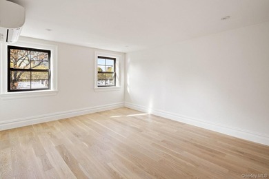 Located on a tree-lined townhouse block in the heart of Boerum - photo 12