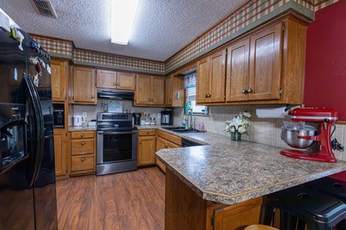 Enjoy peaceful country living just minutes from the fishing and - photo 14