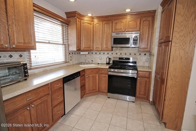 Welcome to 378 Gurley Ave, a one family semi w/ 3 baths, 3 - photo 17
