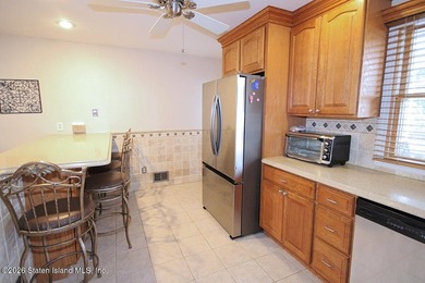 Welcome to 378 Gurley Ave, a one family semi w/ 3 baths, 3 - photo 19