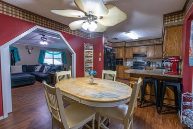 Enjoy peaceful country living just minutes from the fishing and - photo 20