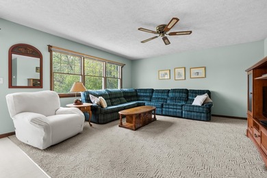 This 3 bedroom 2 bath home has so much to offer...including 165 - photo 5
