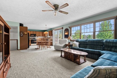 This 3 bedroom 2 bath home has so much to offer...including 165 - photo 7