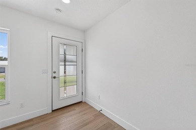 Stunning property opportunity -- 3 bed, 3.5 bath home with a - photo 6