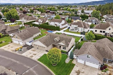 Impeccably maintained one-level home in the gated community of - photo 3
