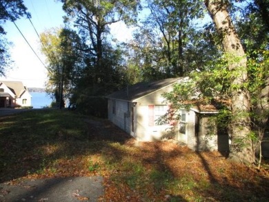 Lake Home For Sale in Muscle Shoals, Alabama