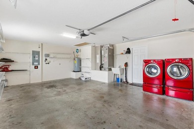 Beautifully Updated Courtyard Villa POOL HOME 3-bed, 2-bath Ana - photo 35