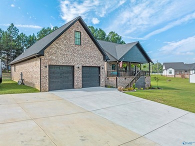 Stunning full brick home built in 2021 with 4 beds, 3 baths and - photo 1