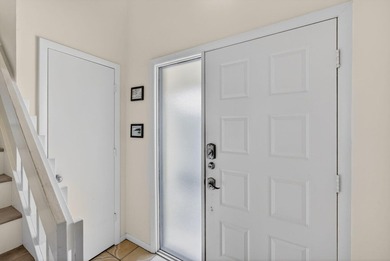 Rarely Available 2 Bedroom, 2 Bathroom Plus Office/Den Floor - photo 7