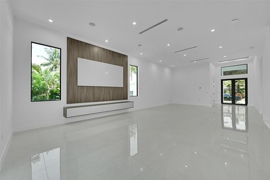 Newly-constructed Wilton Manors luxury waterfront residence - photo 10