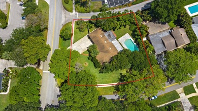 Prime opportunity in the heart of North Palm Beach. Set on an - photo 5