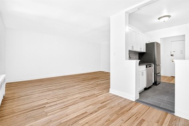 *SPONSOR SALE* NO BOARD APPROVAL! Welcome to the fully renovated - photo 4