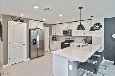 Caloosahatchee River Townhome/Townhouse For Sale in North Fort Myers Florida