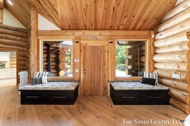 Introducing Timber Cove, an extraordinary waterfront retreat - photo 35