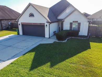 Lake Home For Sale in Thibodaux, Louisiana