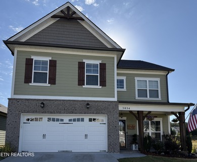 (private lake, pond, creek) Home For Sale in Cleveland Tennessee