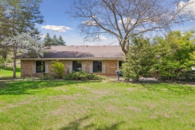 Welcome to this inviting end-unit townhome in the desirable - photo 29