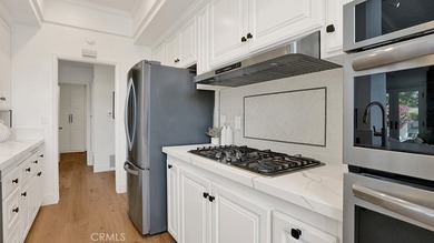 Set on a beautiful greenbelt with mature landscaping and - photo 6