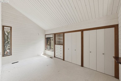 Custom townhouse tucked away on 3+ private, in-town acres - photo 31