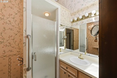 Custom townhouse tucked away on 3+ private, in-town acres - photo 34