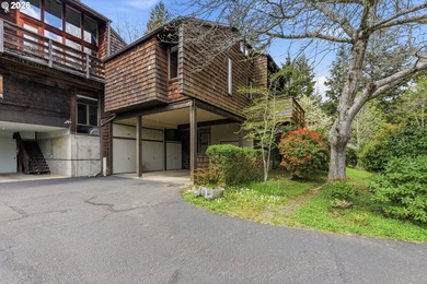 Custom townhouse tucked away on 3+ private, in-town acres - photo 44