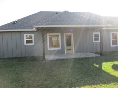 Move in Ready, Seller Financing will have you ready for back to - photo 3
