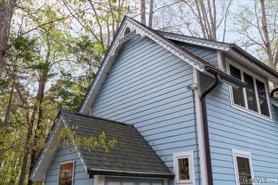 Welcome to this charming waterfront retreat offering the perfect - photo 15