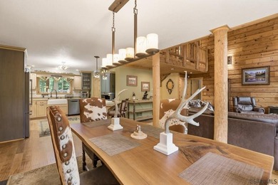 Spectacular Expedition Log home on three spacious lots in the - photo 16
